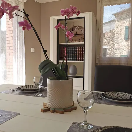 Дом отдыха Renove Avec Sauna En Haute-loire, Parfait Pour Randonnees Et Repos - Fr-1-582-344 *