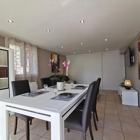 Σπίτι διακοπών Renove Avec Sauna En Haute-loire, Parfait Pour Randonnees Et Repos - Fr-1-582-344 Saint-Just-pres-Brioude
