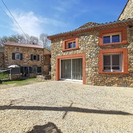 Holiday home Renove Avec Sauna En Haute-loire, Parfait Pour Randonnees Et Repos - Fr-1-582-344 *