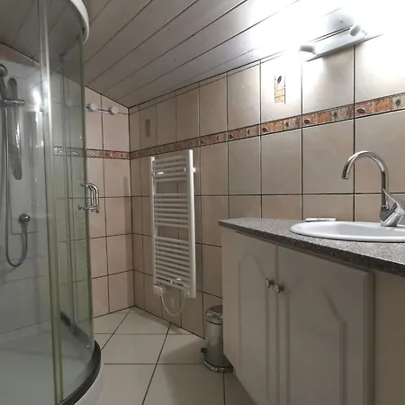 Σπίτι διακοπών Renove Avec Sauna En Haute-loire, Parfait Pour Randonnees Et Repos - Fr-1-582-344